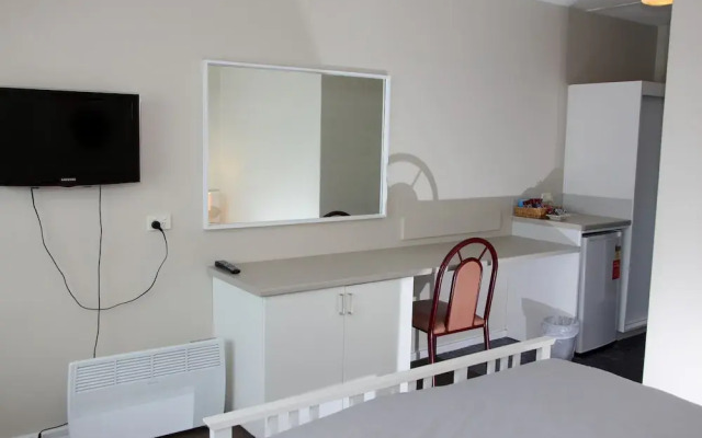 Beauty Point Waterfront Hotel