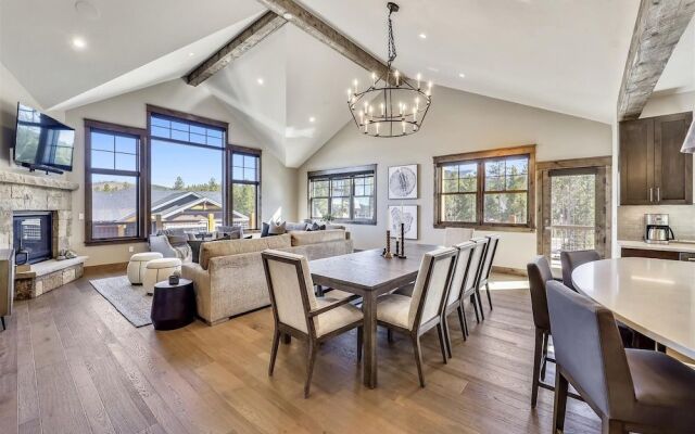 Cocoa Cabin 4 Bedroom Home by RedAwning