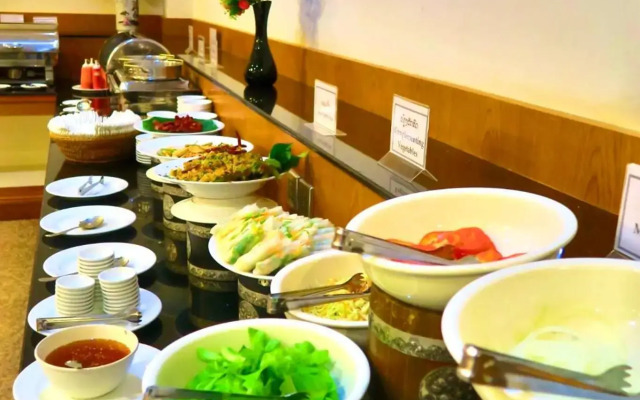Arawan Riverside Hotel