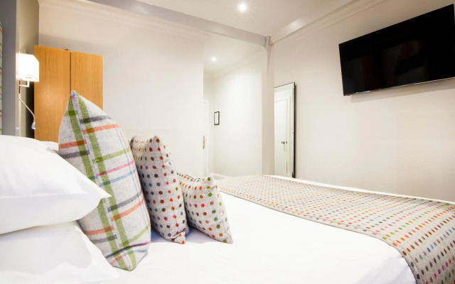 White Hart Hotel & Apartments