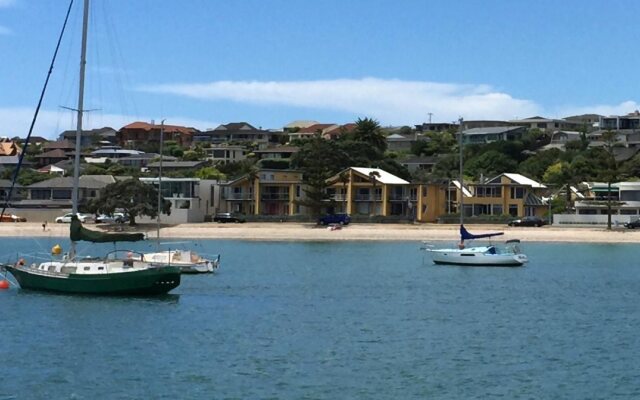 Bucklands Beach Waterfront Motel