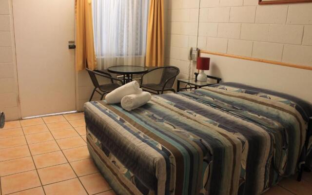 Oasis Inn Cairns