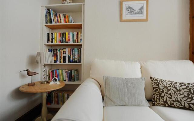 5 Belmont Terrace