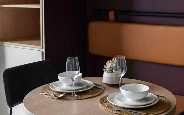 Deluxe Studio With Balcony Full Burj Khalifa View