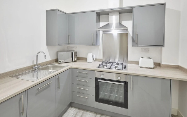 Host Stay Flat 4 Glenholme House