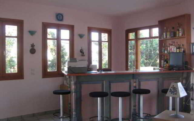 Romantica Hotel Apartments