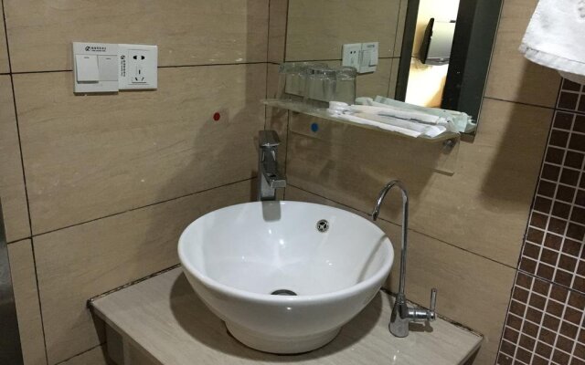 Yinhai Business Hotel