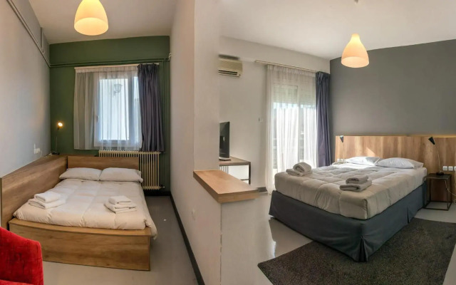 Alexios Inn Hotel