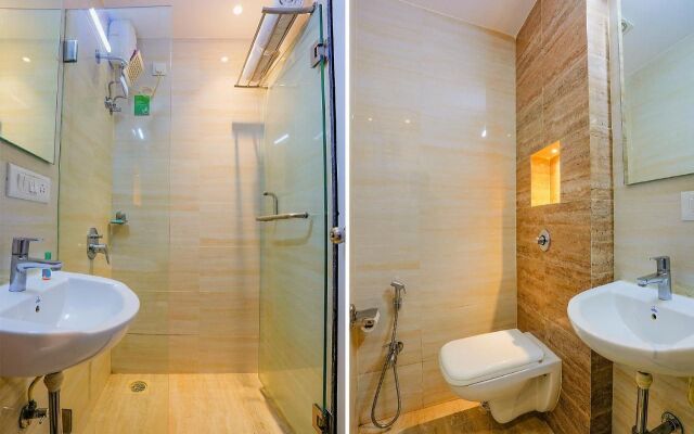 Fabhotel Royal International