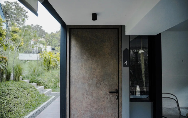 Solitude Villa Tahura – Guest Rooms – Lembang
