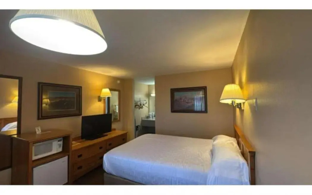 Sundowner Inn Forsyth I 94
