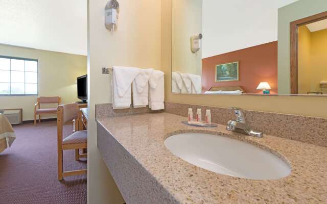 Days Inn by Wyndham Cameron