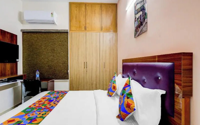 FabHotel Home Tree Service Apartment I