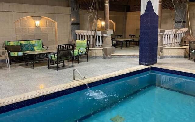 Pyramita Hotel