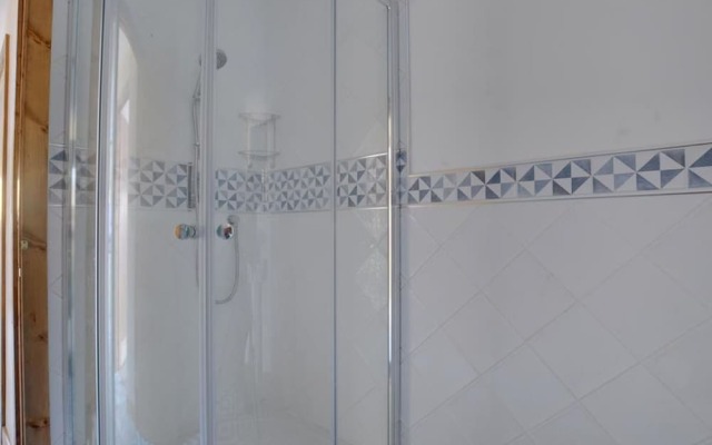 Quaint Holiday Home in Boughton Lees With Garden