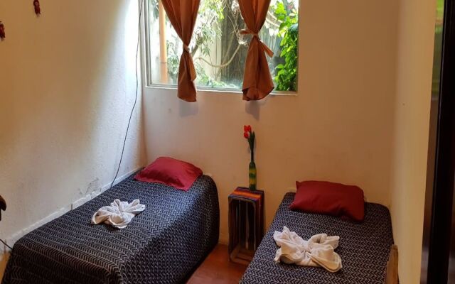 Huellas Hostal Antigua