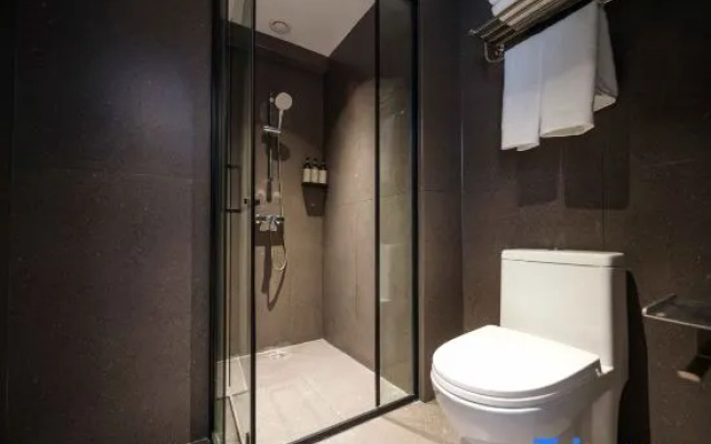 Yuanlai Homestay (Changsha Bubugao Meixi New World Changqing Subway Station) – Bathroom – Changsha