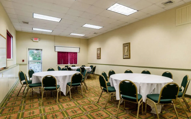 TownePlace Suites by Marriott Hadley Amherst