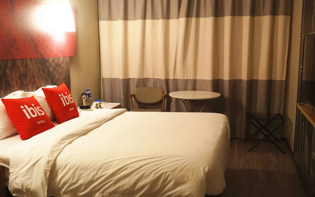 ibis Shanghai Lianyang