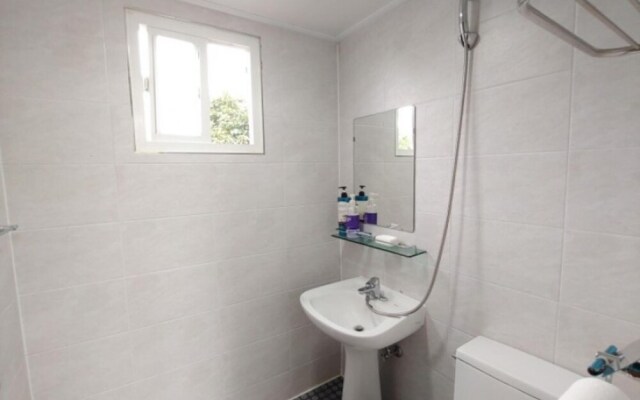 Seogwipo Shineville Pension