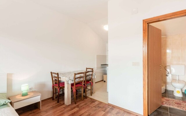 Serene Holiday Home in Posedarje near Sea