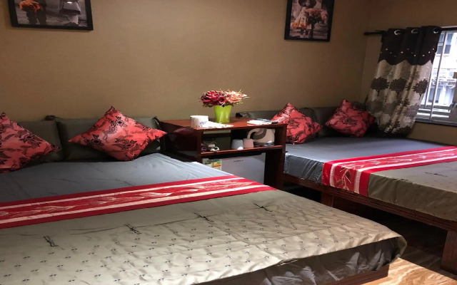 Rich Hotel