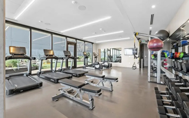New 1BR Condo on Rainey St-Rooftop Pool