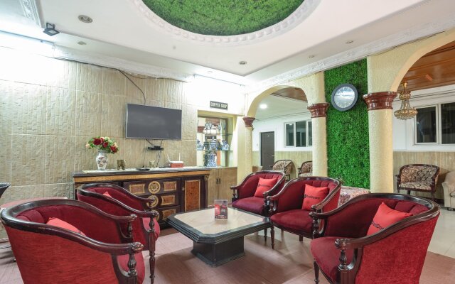 RedDoorz near RS Cikini