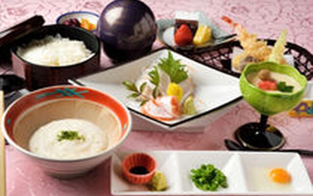 Royal Hotel Uohachi