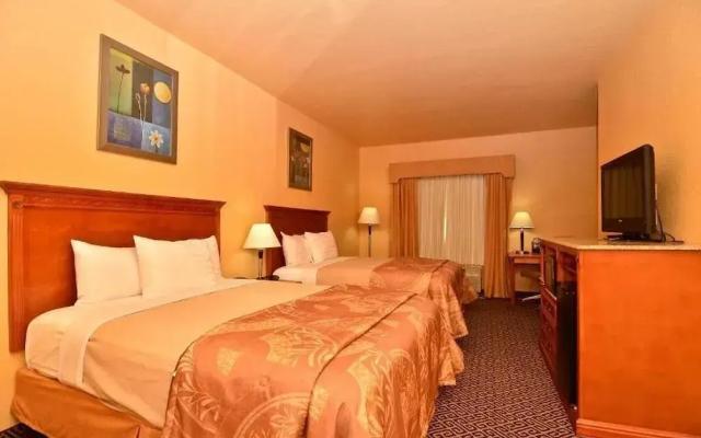HiWay Inn Express of Broken Bow