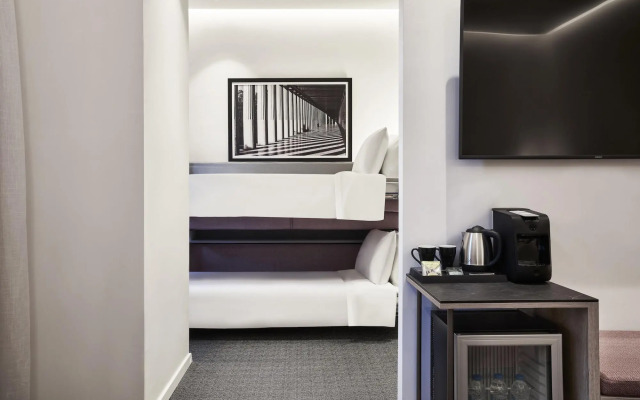 NLH MONASTIRAKI - Neighborhood Lifestyle Hotels