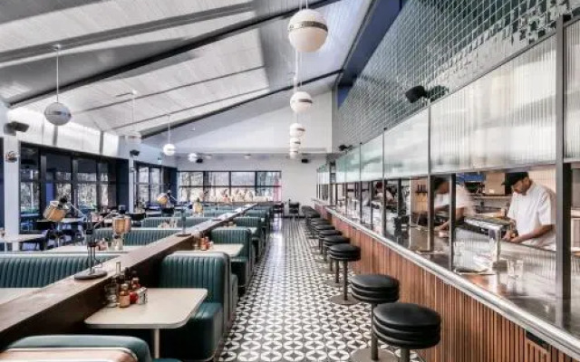 Mollie's Motel & Diner