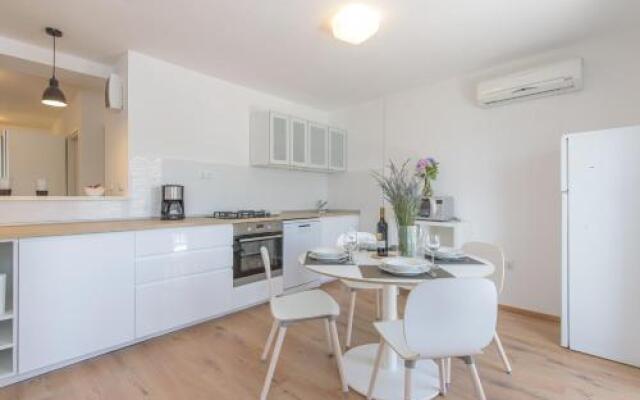 Beach Apartment Marina