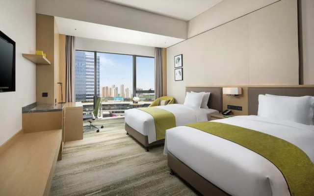 Holiday Inn Zhengzhou Riverside