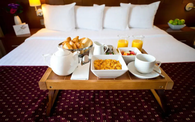 Hotel Courtyard By Marriott Galway City