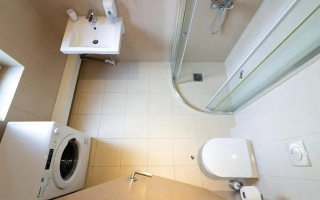 Verde Apartment, By Cohost