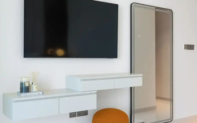 Designer 2BR Grand Bleu by Elie Saab