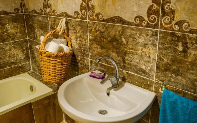 Jamila Basement Apartment For Families