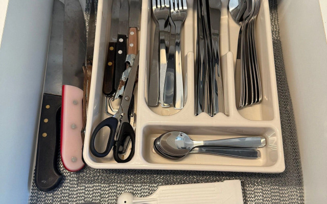 Apto completo e confortável com roupa de cama nas Toninhas  Condomínio Lumière