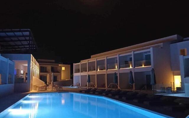 Mirage Bleu Hotel
