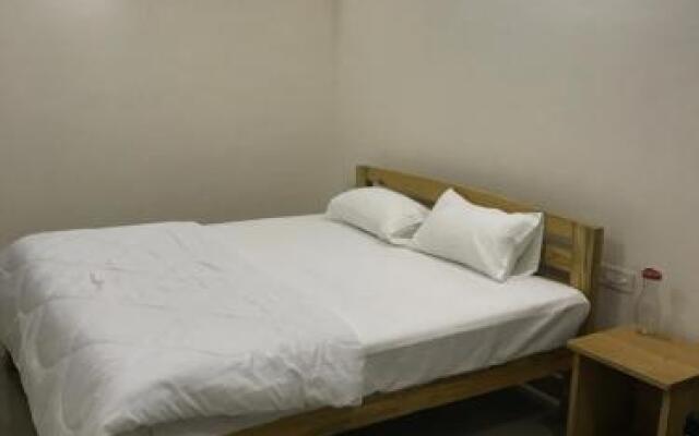 Avigna Lokesh Hotels