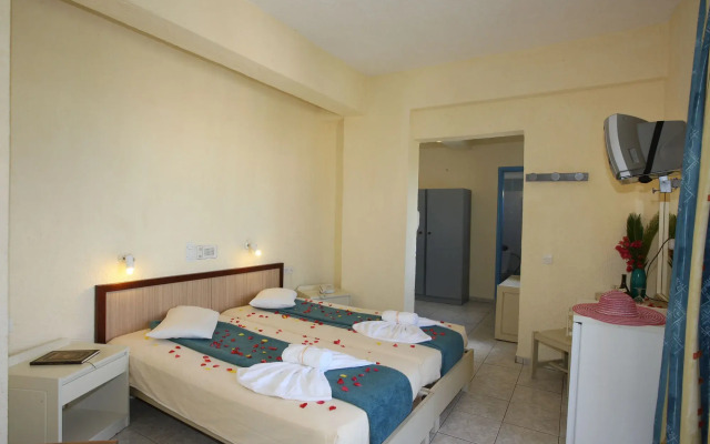 Triton Hotel