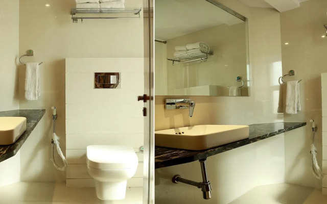 Hotel Shanti Plaza