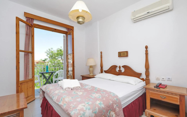 Dolphin Hotel