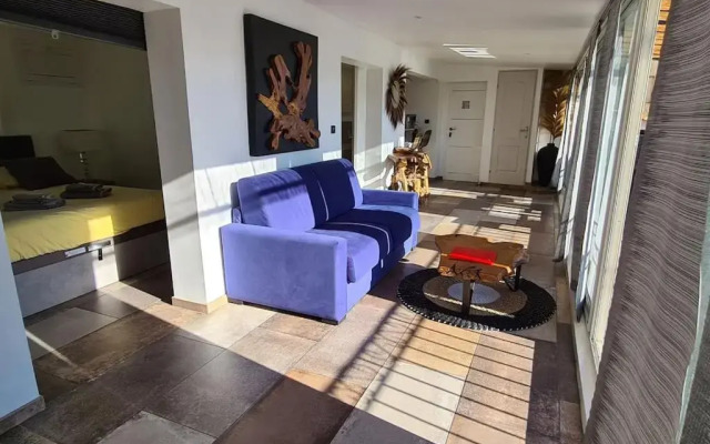 Bel appartement avec vue panoramique sur le port