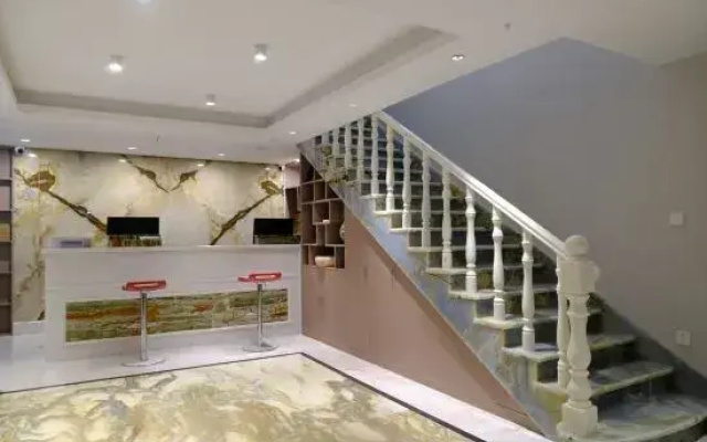 Homeinn Ripple Cloud Hotel (Qingdao Chengyang Tian'an Digital City)