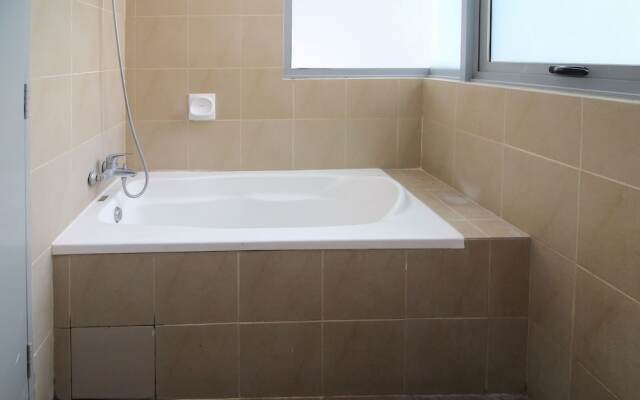 Taragon Puteri Bintang by OYO Rooms