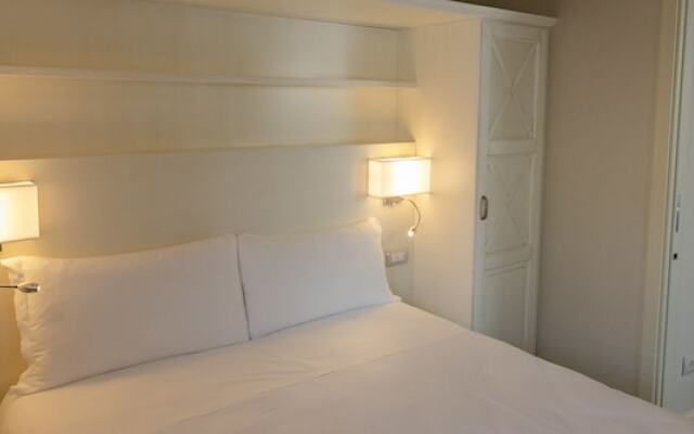 San Lorenzo Apartments