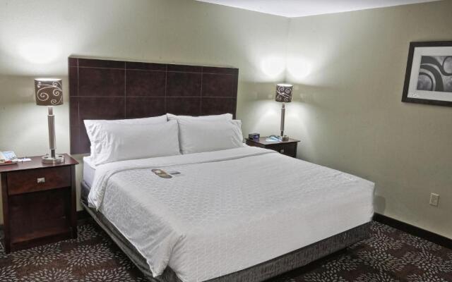 Holiday Inn Express & Suites Pittsburgh West - Greentree, an IHG Hotel