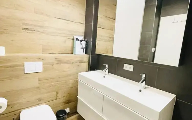 Luxury 2 bedrooms with Parking&Terrace